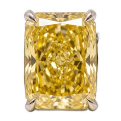 6 Carat Fancy Light Yellow VVS2 Radiant Diamond White Gold Ring