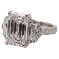 GIA Certified 10 Carat J VS2 Emerald Diamond Platinum Ring