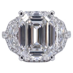 GIA Certified 10 Carat J VS2 Emerald Diamond Platinum Ring