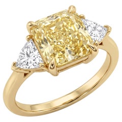 2.14 Carat Fancy Yellow VS2 Cut-Cornered Square Modified Brilliant Diamond Yello