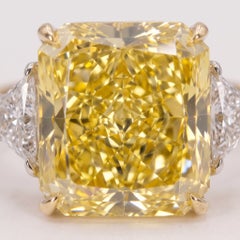 4.02 Carat Fancy Yellow VVS1 Cut-Cornered Square Modified Brilliant Diamond Whit