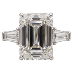 Anillo de platino con un diamante de 10,01 quilates, G, VS1, talla esmeralda