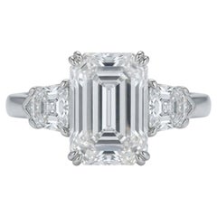 Anello in platino con diamante smeraldo da 5,02 carati, grado G, inclusione VS1