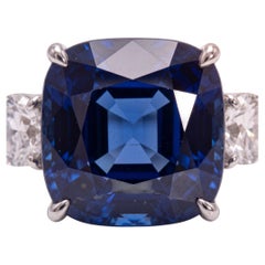11.27 Carat blue cushion Sapphire White Gold Ring