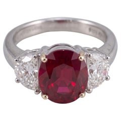 6.29 Carat Red Oval Ruby White and Yellow Gold Ring