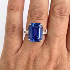C. DUNAIGRE Certified 12.72 Carat Vivid blue Octagonal/step cut Sapphire Ring