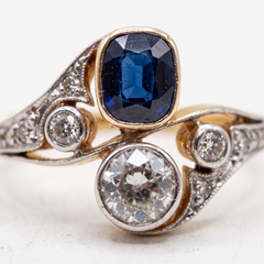 Antique Edwardian 1 Carat Blue Sapphire Diamond 18k Gold Toi et Moi Ring