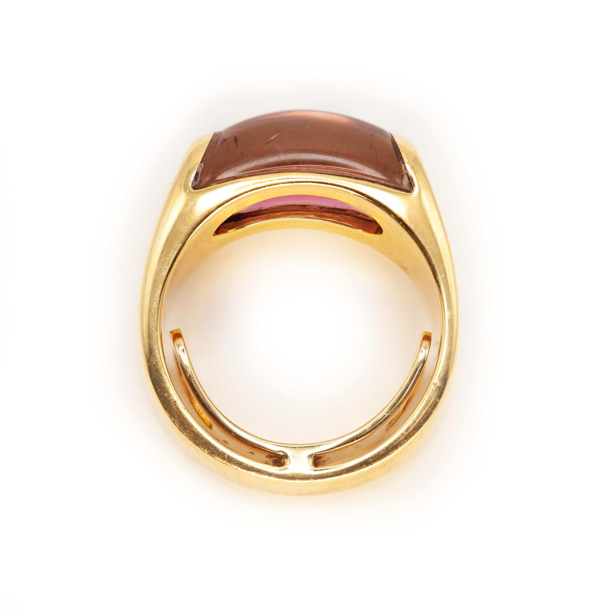 Bague Bulgari Tronchetto en or jaune 18 carats avec rubellite Unisexe en vente