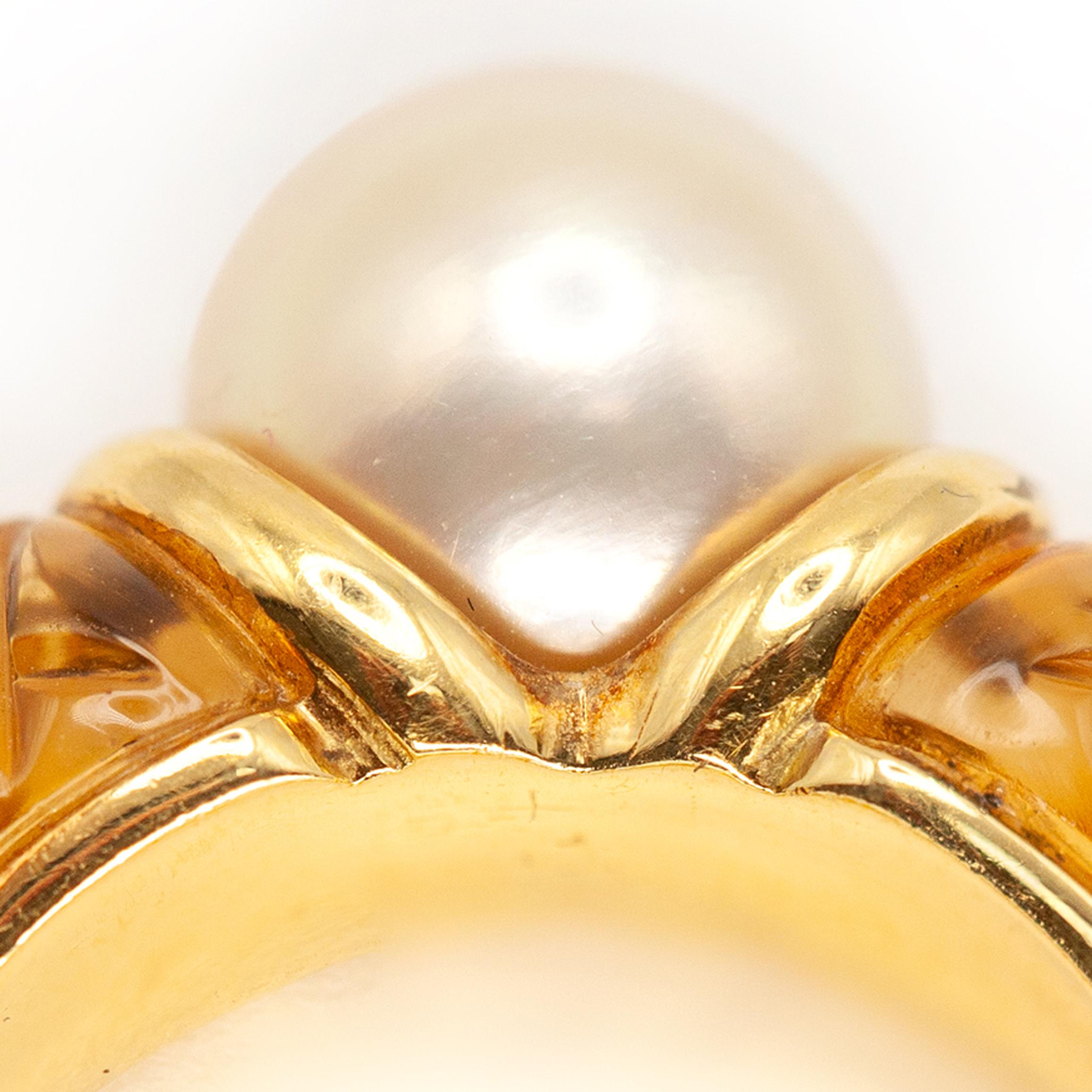 Fred Paris Bague en or jaune 18K avec perle de citrine sculptée Unisexe en vente