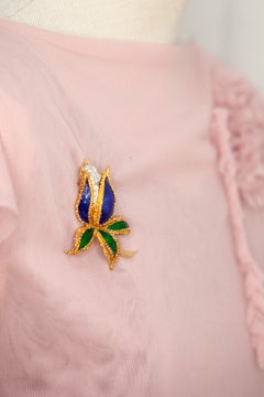 Vintage-Brosche von Kutchinsky aus 18-karätigem Gold mit Emaille-Blumenmotiv und Diamanten, 1960er Jahre