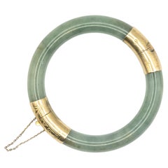 Bracciale rigido vintage in giada con incisi, in oro a 14 carati