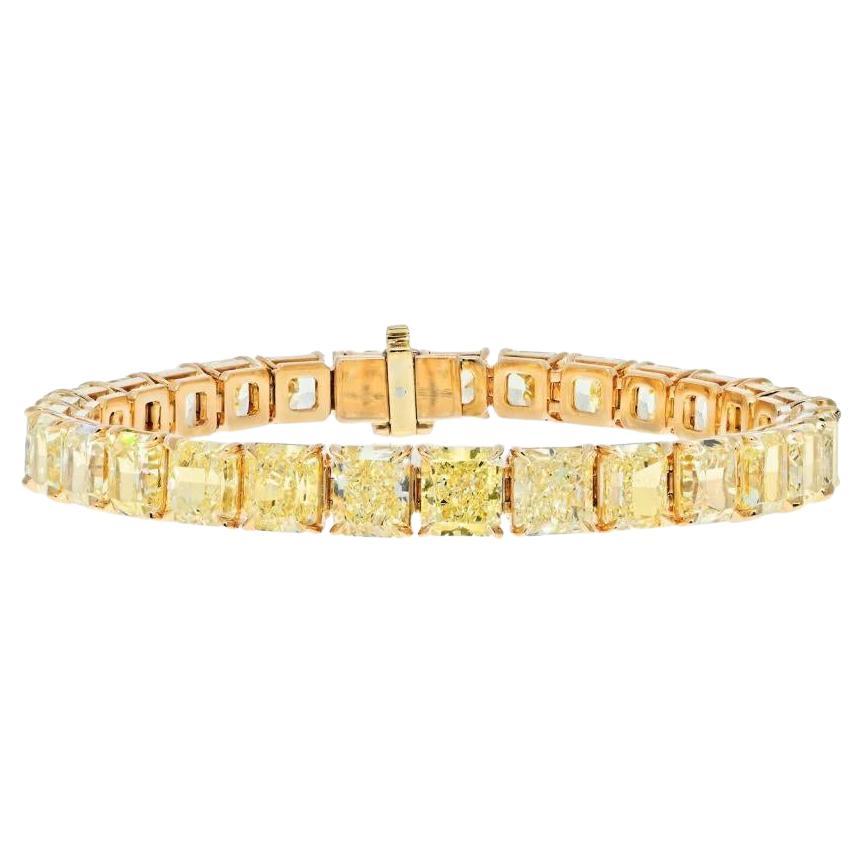 LEGACY Bracelet en diamant radiant de 28 carats  Couleur fantaisie certifiée GIA