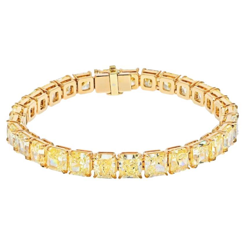 LEGACY Bracelet en diamant radiant de 28 carats  Couleur fantaisie certifiée GIA