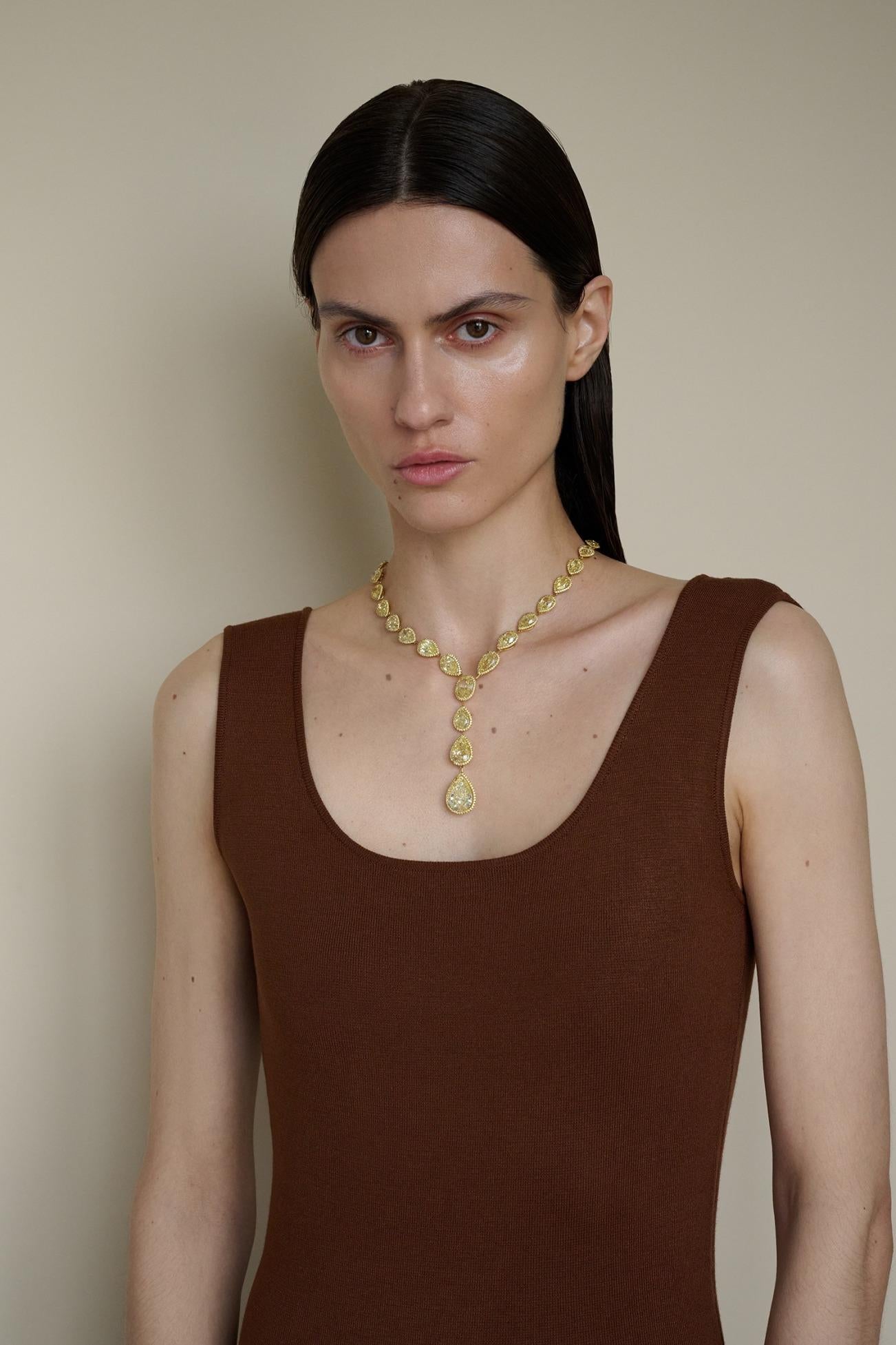 Taille poire OUR LEGACY Collier à diamant jaune fantaisie Heritage  38 diamants naturels certifiés GIA en vente