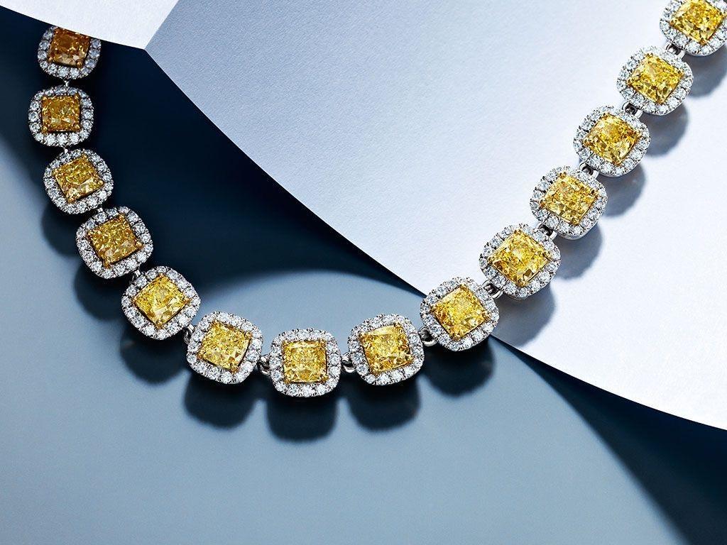 Donna OUR LEGACY  90 Carati Catena da Tennis con Diamante Taglio Cuscino Giallo Intenso Fancy in vendita