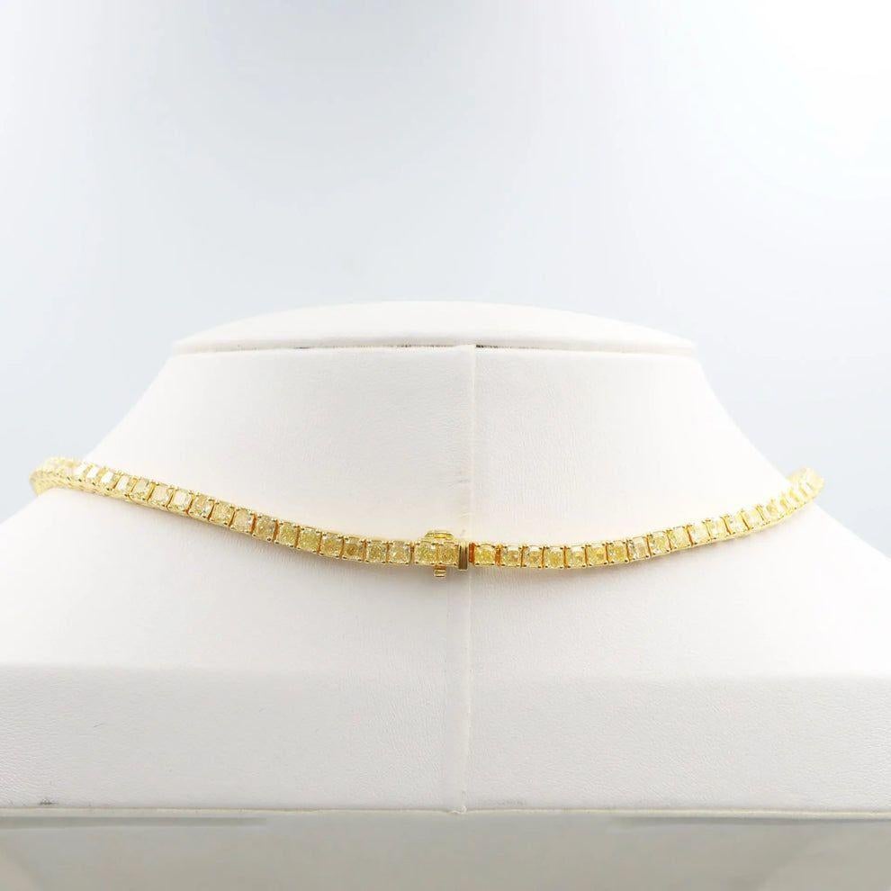 Collana di diamanti con taglio a cuscino giallo intenso da 45 carati LEGACY 0,5 carati ciascuno in vendita 1