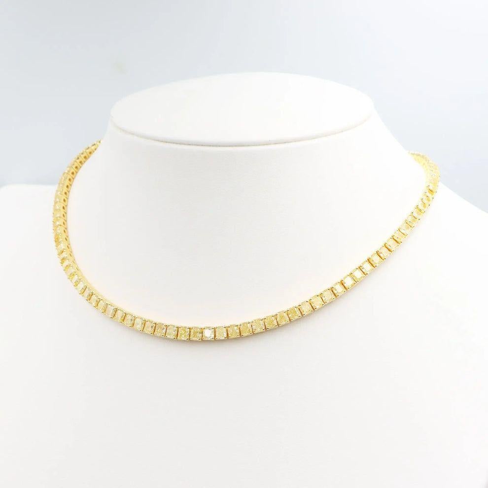 Collana di diamanti con taglio a cuscino giallo intenso da 48 carati LEGACY 0,60 carati ciascuno in vendita 2