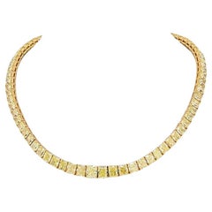 OUR LEGACY Collier de diamants rayonnants de 30 carats de couleur jaune intense fantaisie