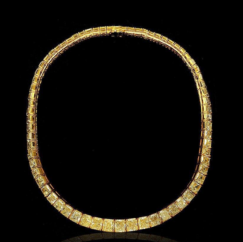 OUR LEGACY Collier de 80 carats de diamants rayonnants de couleur jaune fantaisie GIA en vente 2