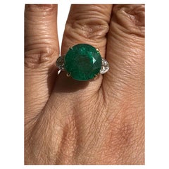 18k Gold Smaragd und Diamant Ring, 11,70 Karat Smaragd .82 Karat Diamant Ring