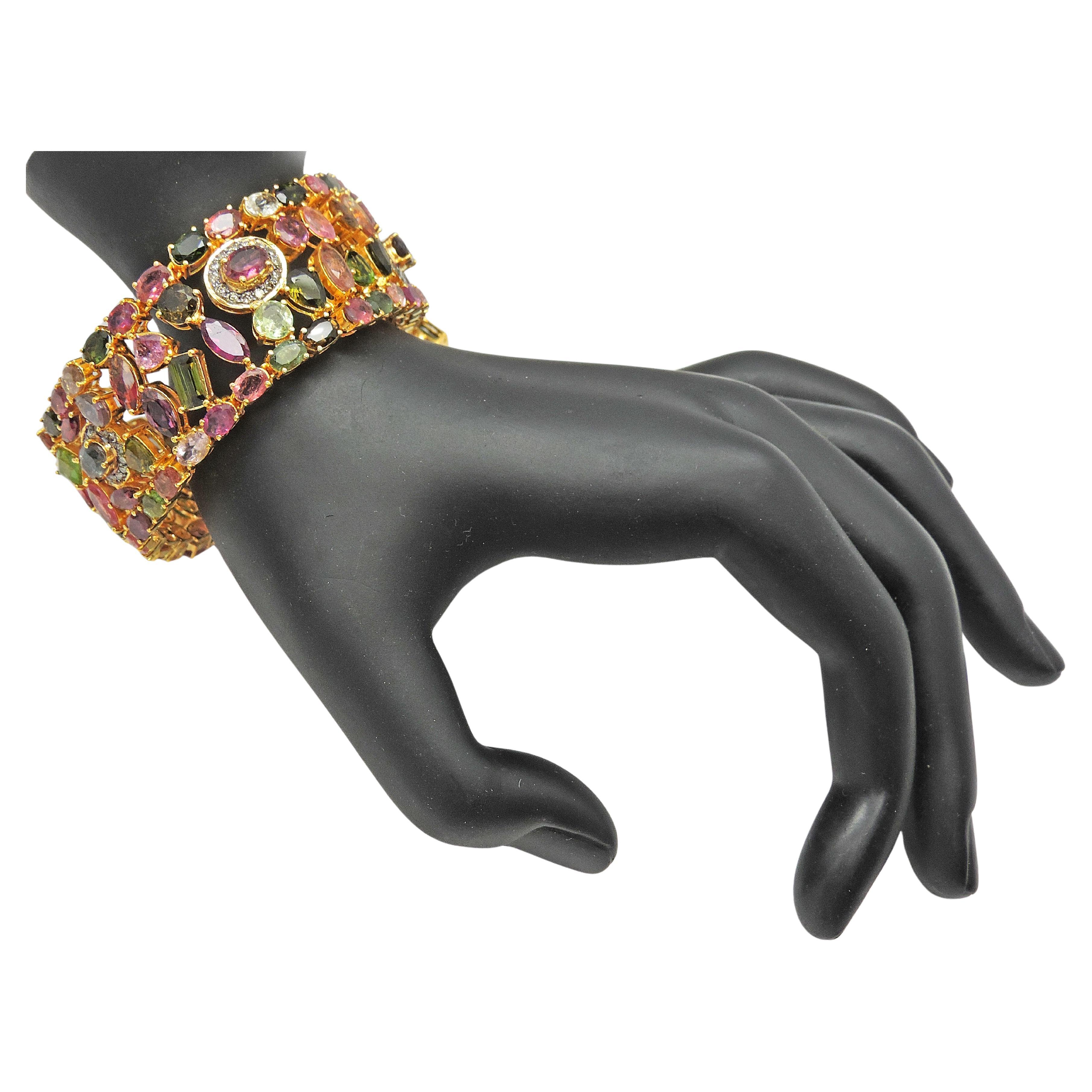 Manchette en tourmaline de 72 carats et diamants, bracelet jonc en tourmaline multicolore