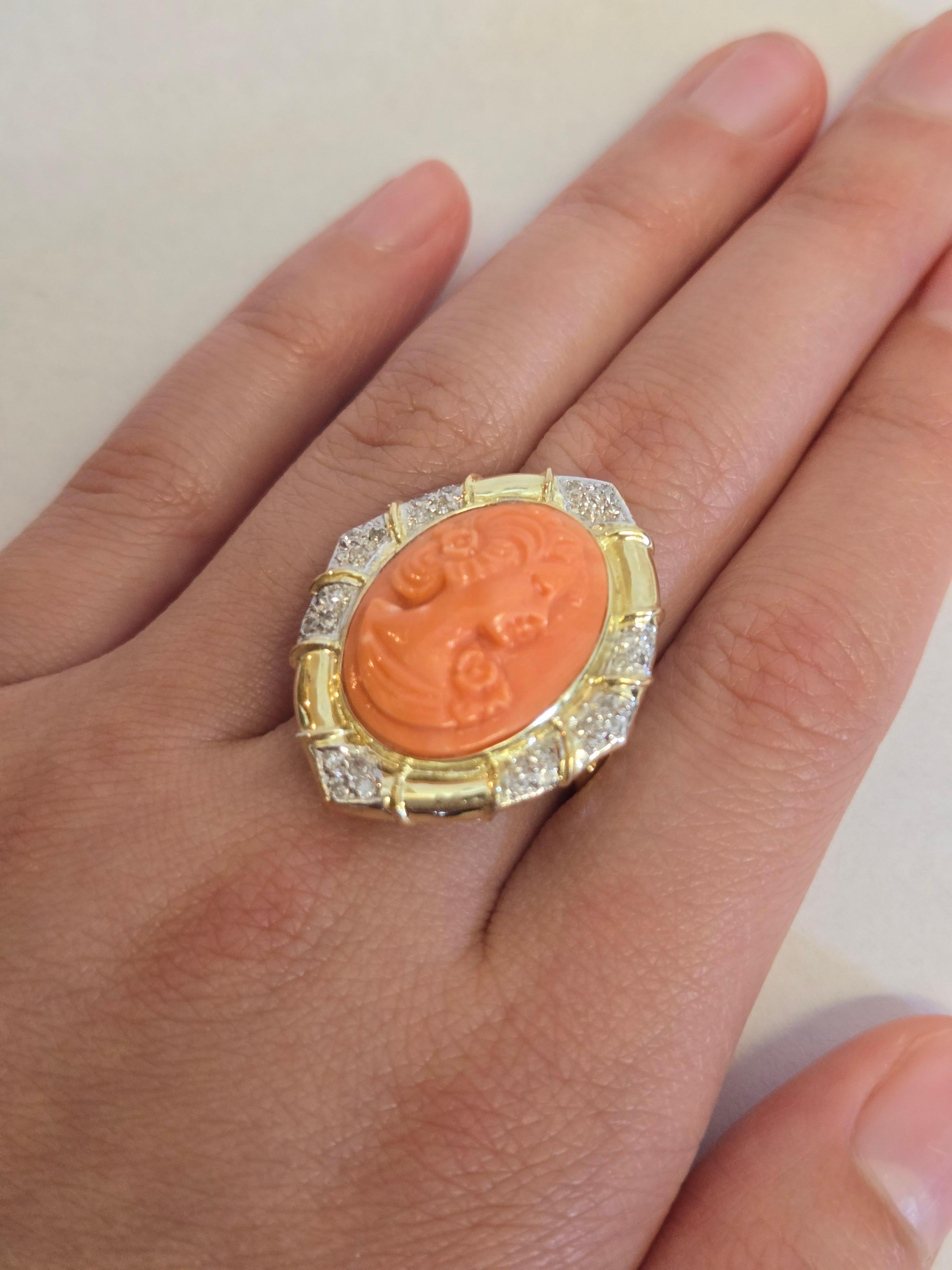 Bague en corail rose naturel et diamant en or jaune 14K en vente 2