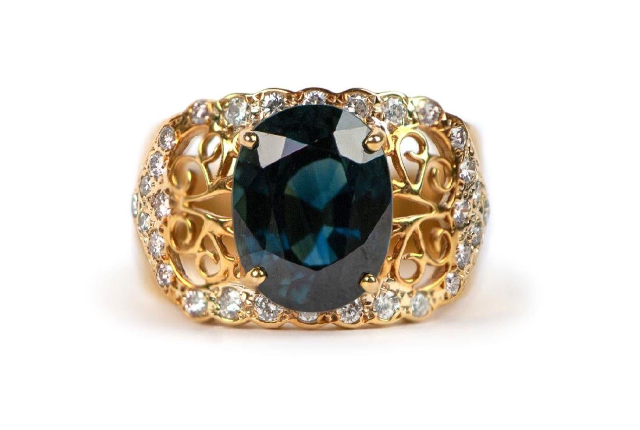 Bague en or 18 carats certifiée SGL 4,75 carats saphir bleu et diamant en vente 2
