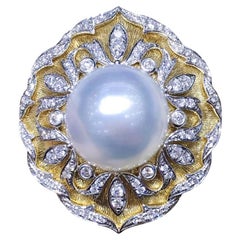 【Crown Radiance】Baroque Leaf South Sea Pearl Ring in Sculpted 18k Gold