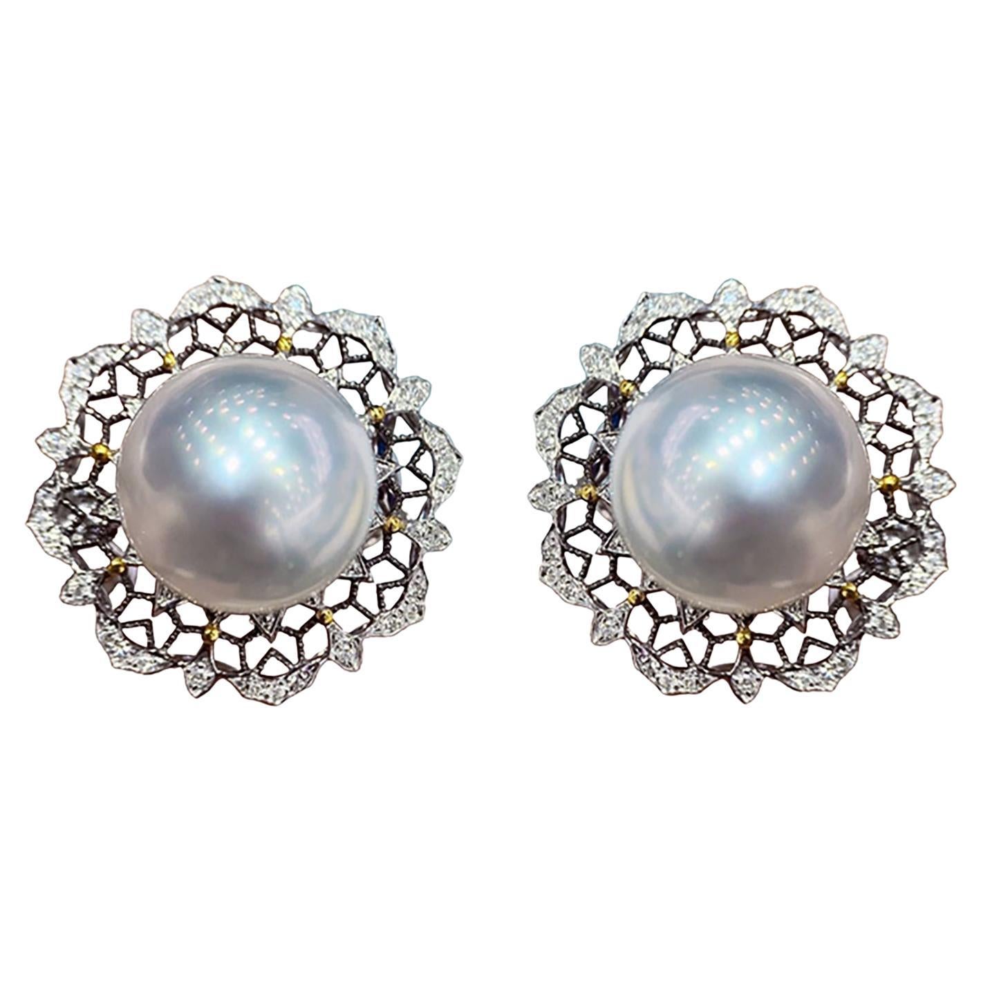 Orecchini di diamanti con perle dei mari del sud a reticolo tricolore aurora