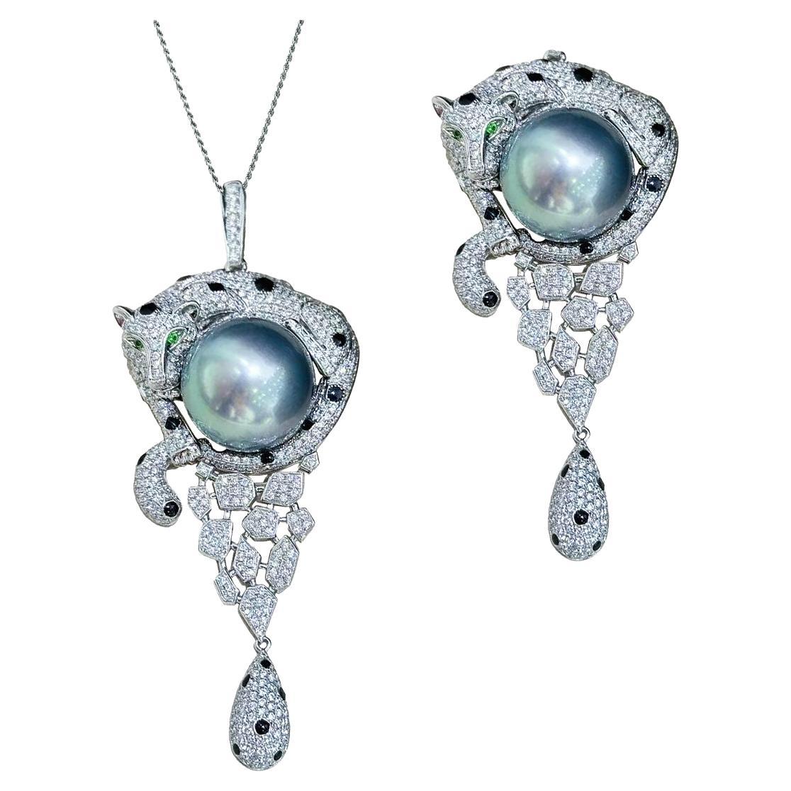 Ciondolo con spilla di perle di Tahiti e diamanti convertibile in perle di Tahiti e diamanti.