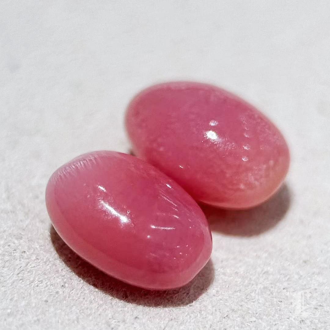 Grezzo 【Conchéa】 Perle di conchiglia abbinate a fiamma viva - 1,32ct + 1,48ct in vendita