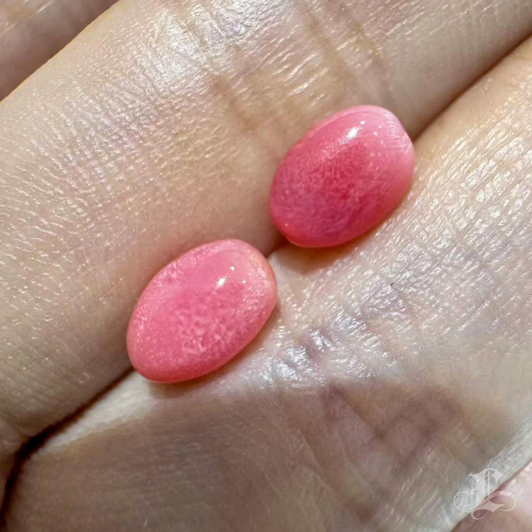 【Conchéa】 Perle di conchiglia abbinate a fiamma viva - 1,32ct + 1,48ct in vendita 6