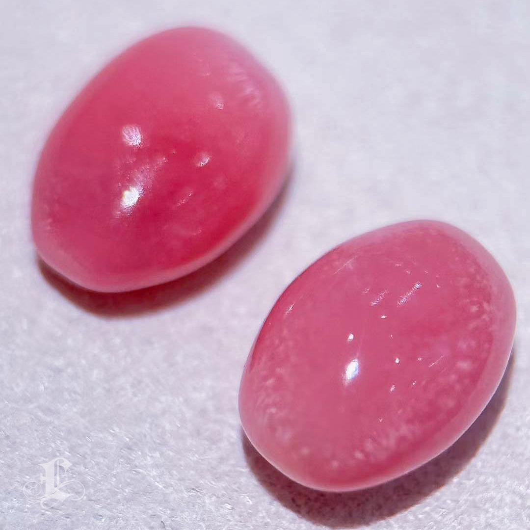 Donna 【Conchéa】 Perle di conchiglia abbinate a fiamma viva - 1,32ct + 1,48ct in vendita