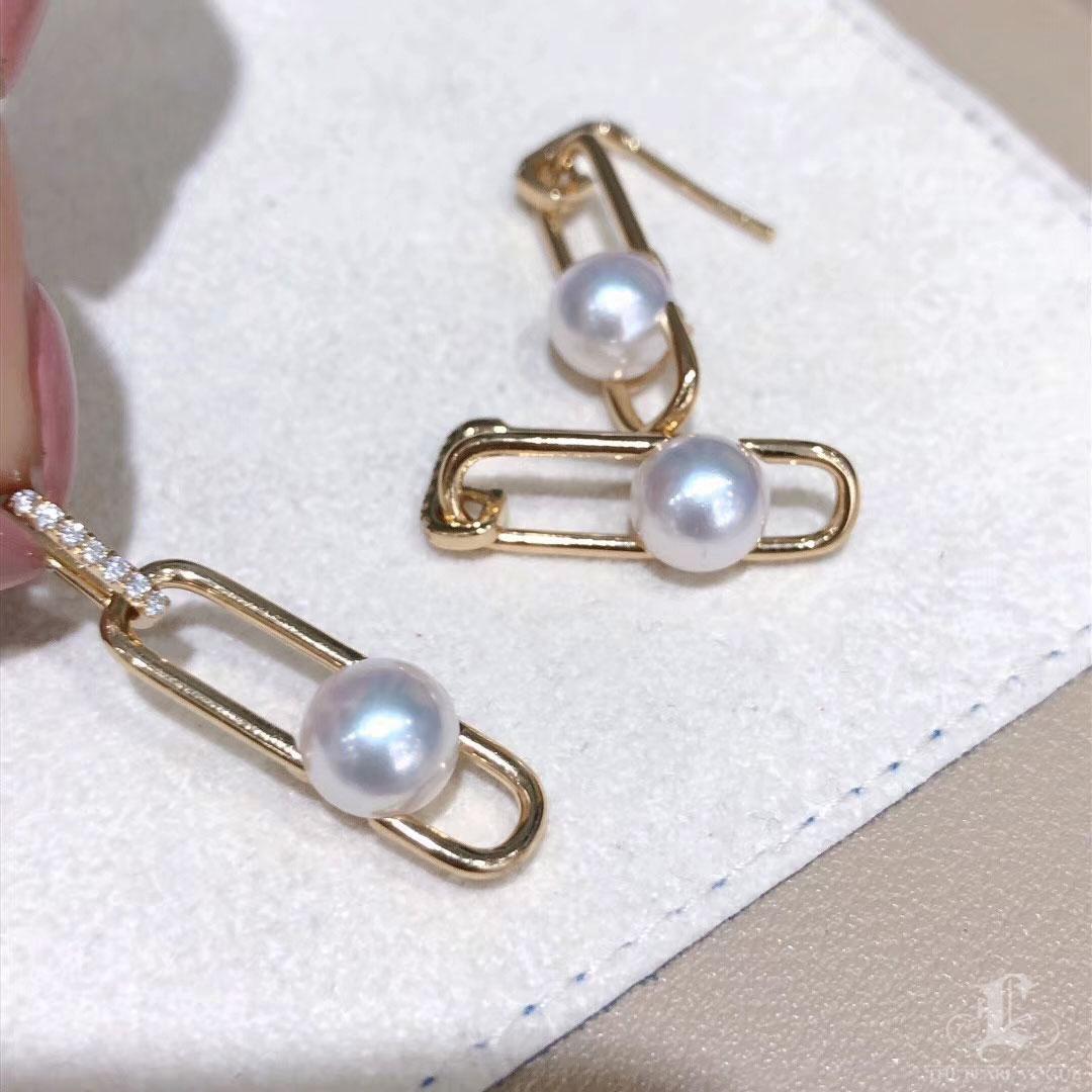 Firma Piccola】 Ciondolo Paperclip con perle Akoya e diamanti in vendita 2