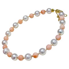 【Petite Signature】 Dawn Petal Akoya Pearl & Pink Coral Bracelet