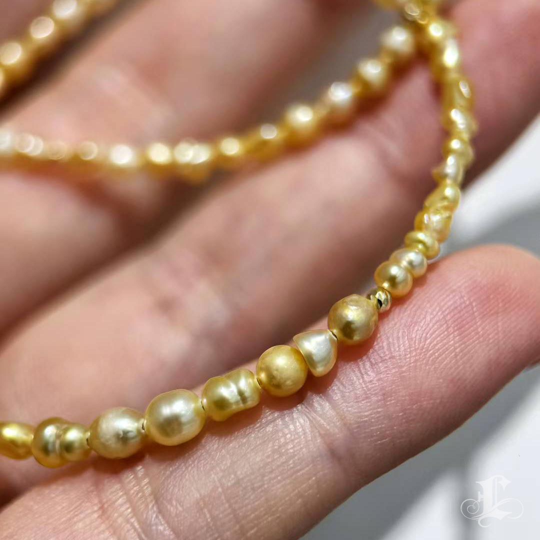 Firma Piccola】 Collana di perle Golden Drift South Sea Keshi in vendita 6