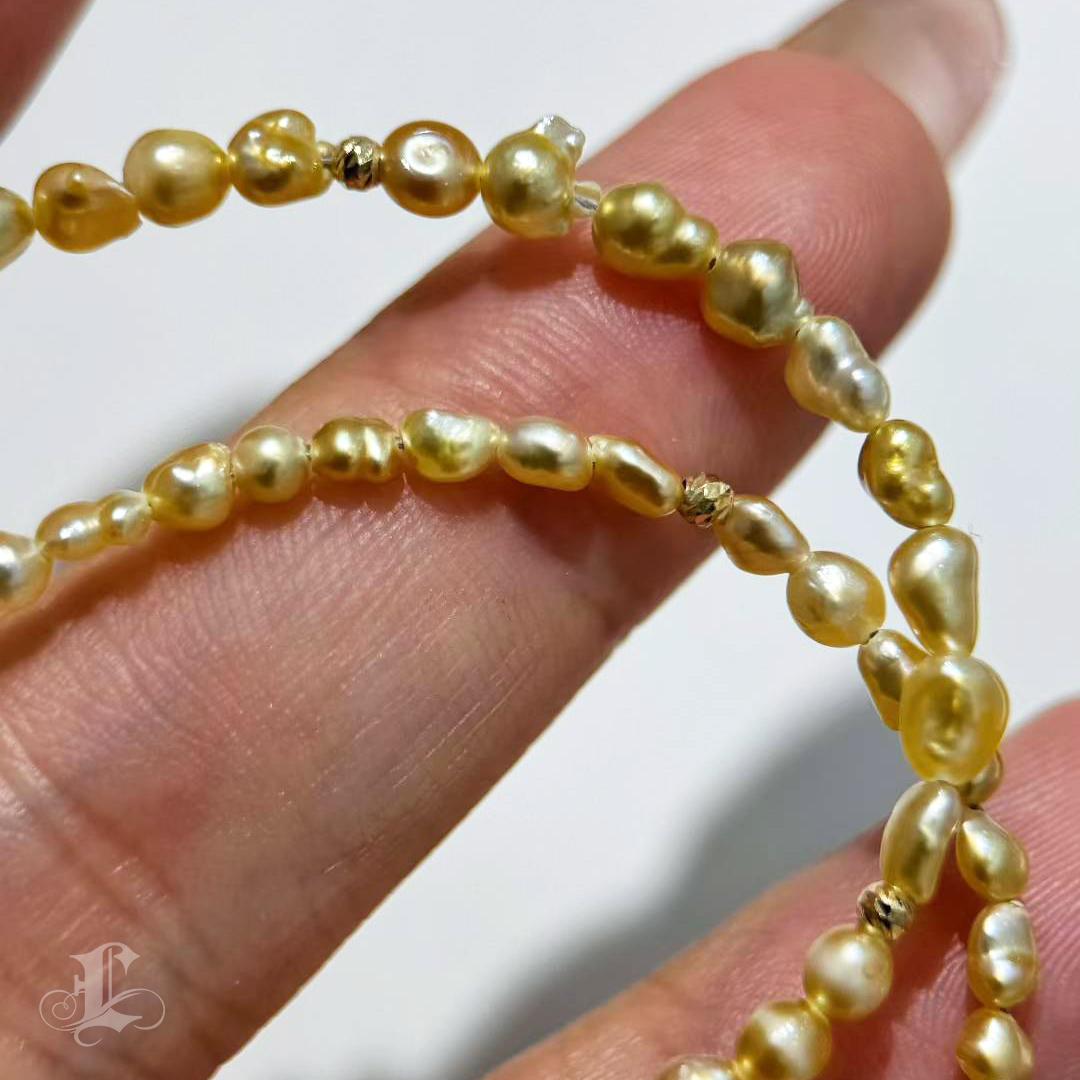 Firma Piccola】 Collana di perle Golden Drift South Sea Keshi in vendita 5