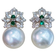 【Crown Radiance】14–15mm South Sea Pearl Emerald and Diamond Floral Earrings