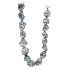 【Sculpted Geometry】Platinum Tahitian Keshi Pearl Convertible Necklace — 64 cm