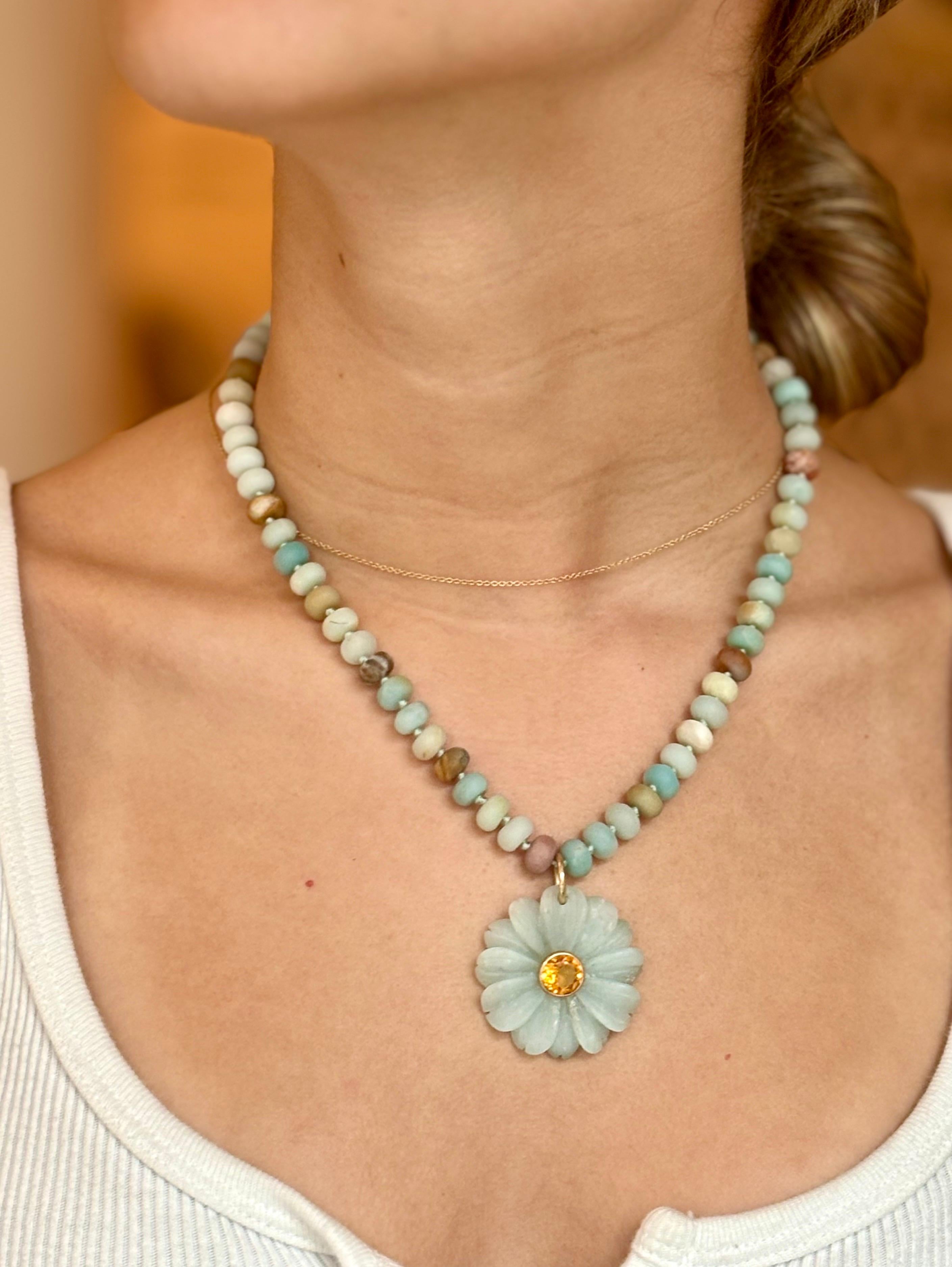 FLORA Necklace, Amazonite, Citrine & 14k Gold with Gold Charm Enhancer im Zustand „Neu“ im Angebot in New York, NY