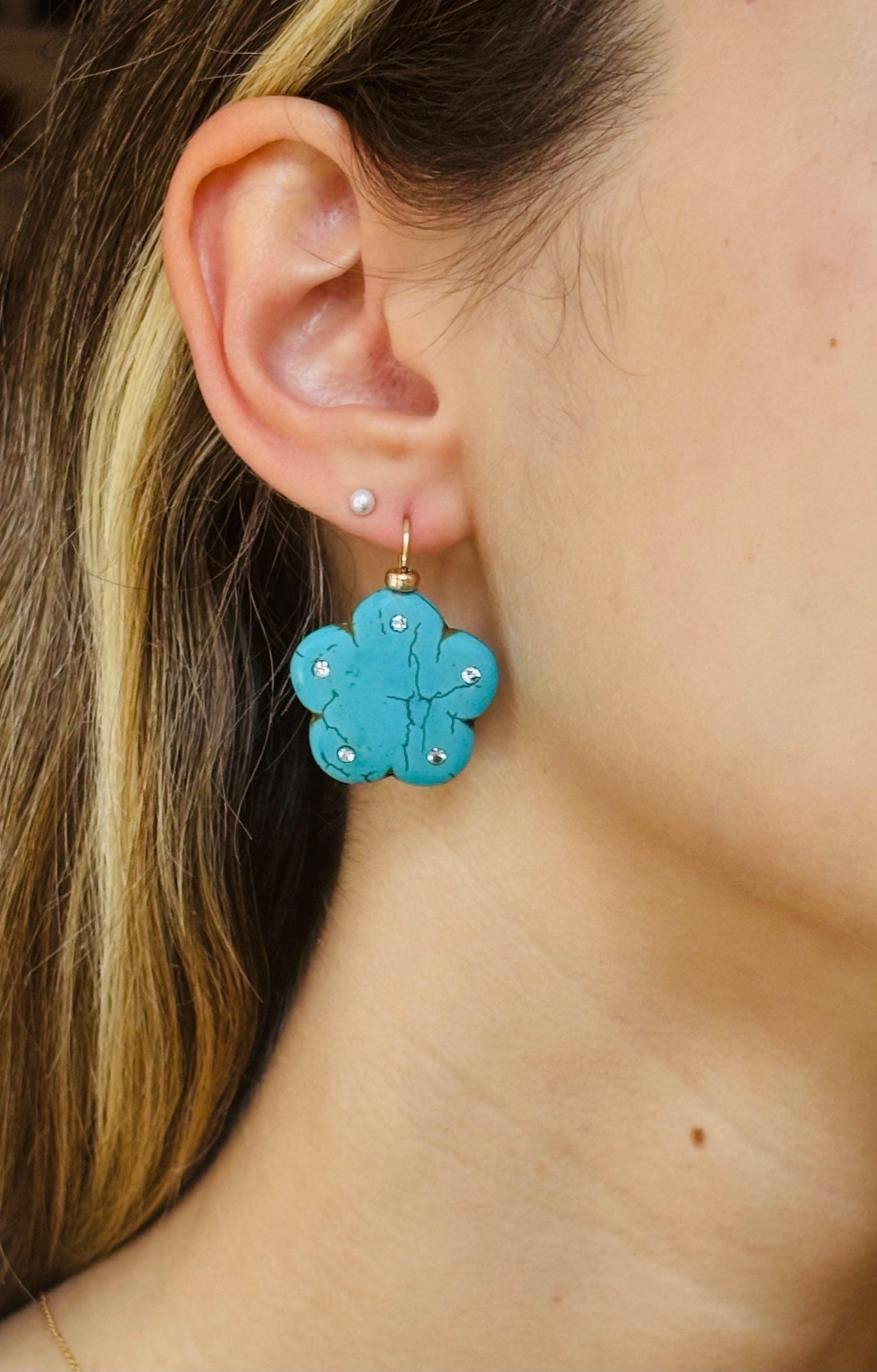 Taille mixte Boucles d'oreilles en turquoise, diamant et or 14k en vente