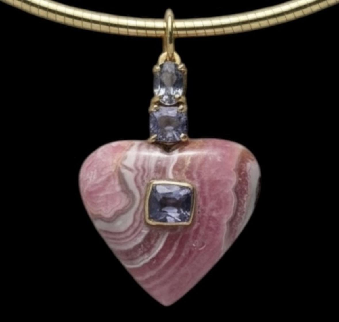 Ciondolo a cuore in rodocrosite con spinello e oro 14k in vendita 7