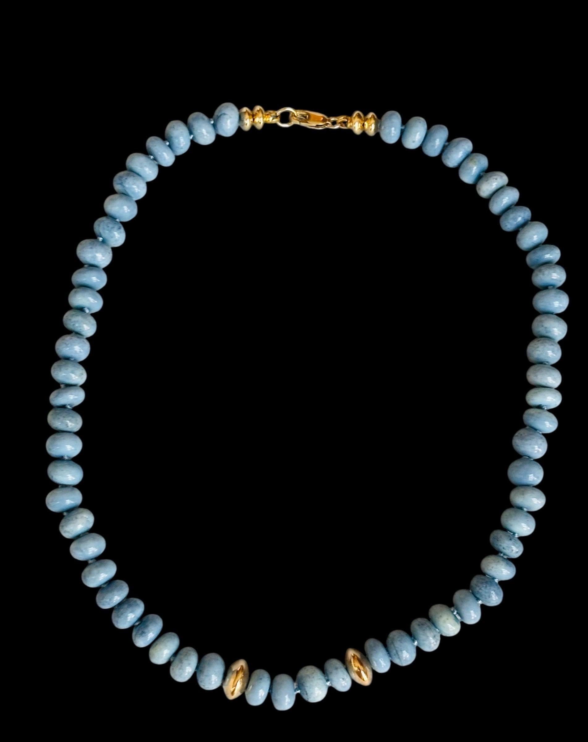 Collana di opale blu dell'Oregon

Opale blu dell'Oregon, oro 14k

16