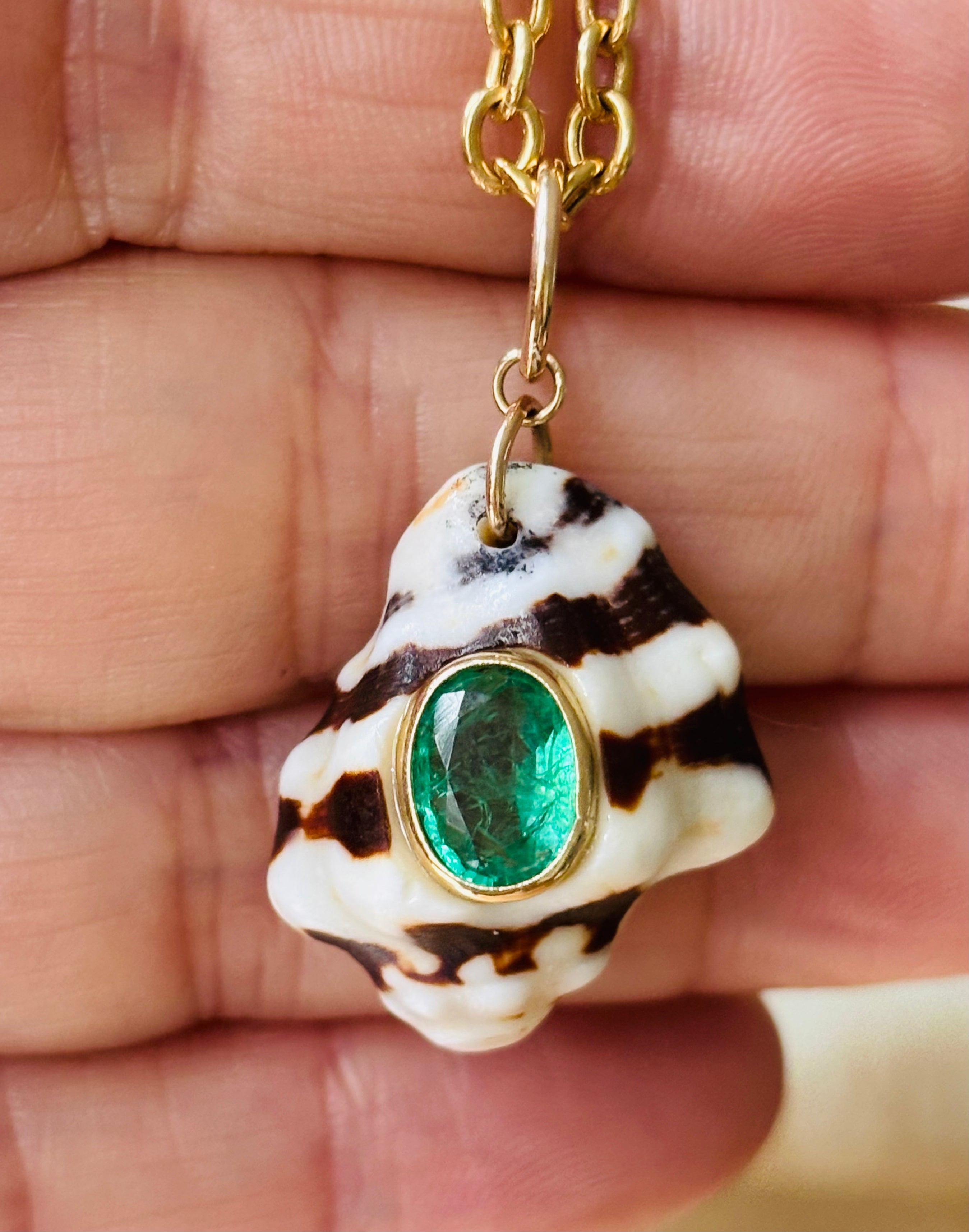 Sea Shell Pendant with Emerald & 14k Gold For Sale 6