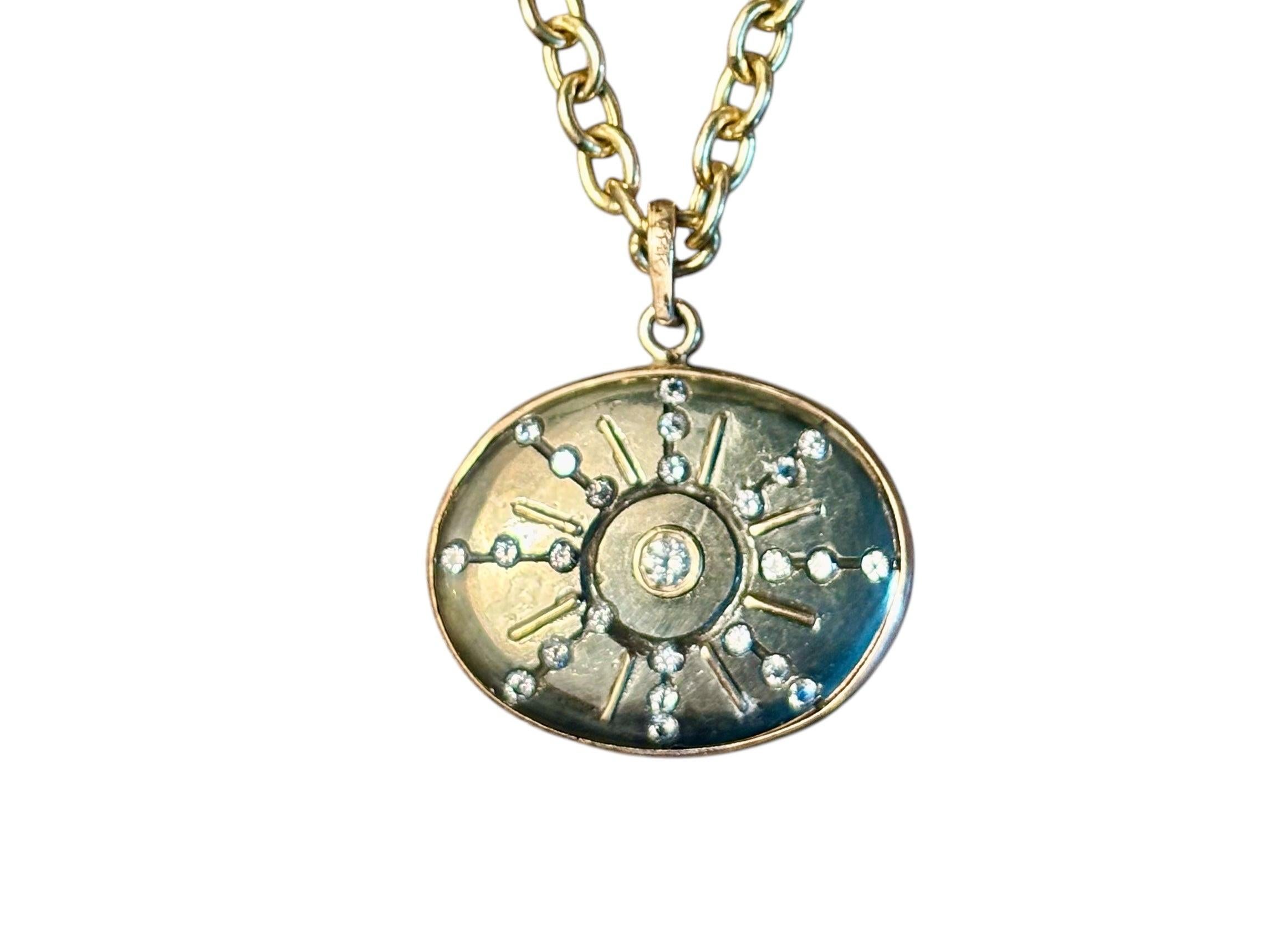 Pendentif SOL, pyrite avec diamants et or 14k en vente 3