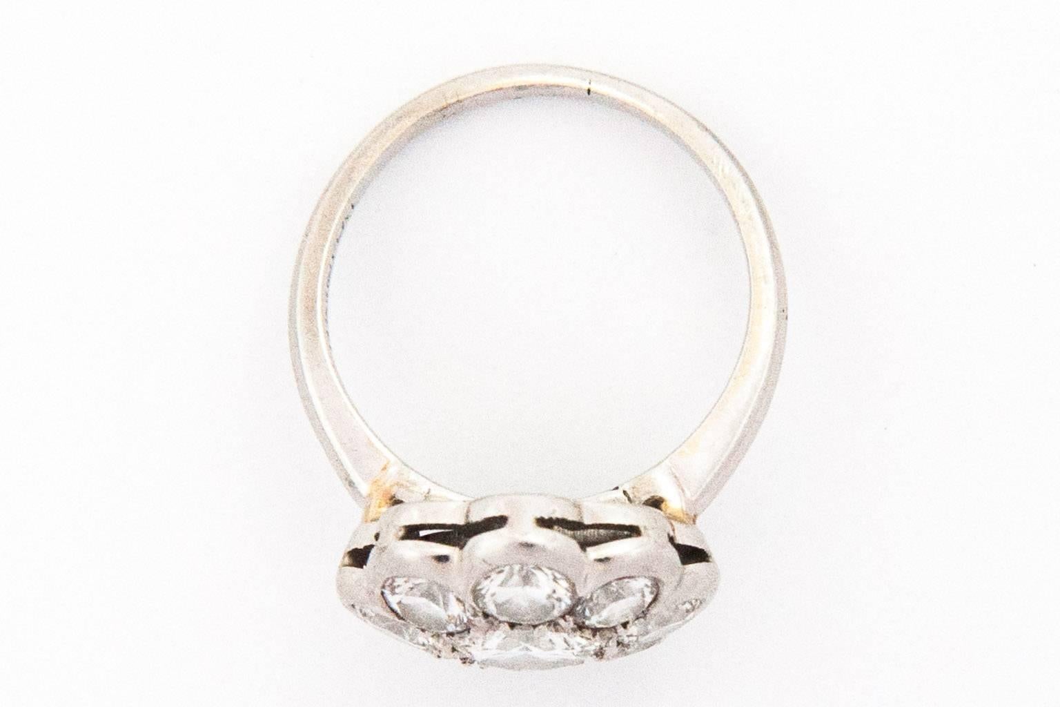 Diamond Platinum Daisy Cluster Ring In Excellent Condition For Sale In Potts Point, NSW