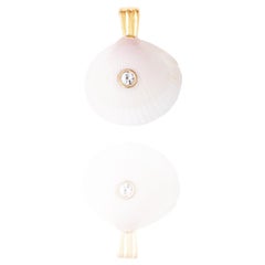 Stella Natural Shell Anhänger mit 14k Gold und weißem Saphir natürlichen Edelstein