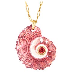 Cadaques Red Shell Pendant with Garnet