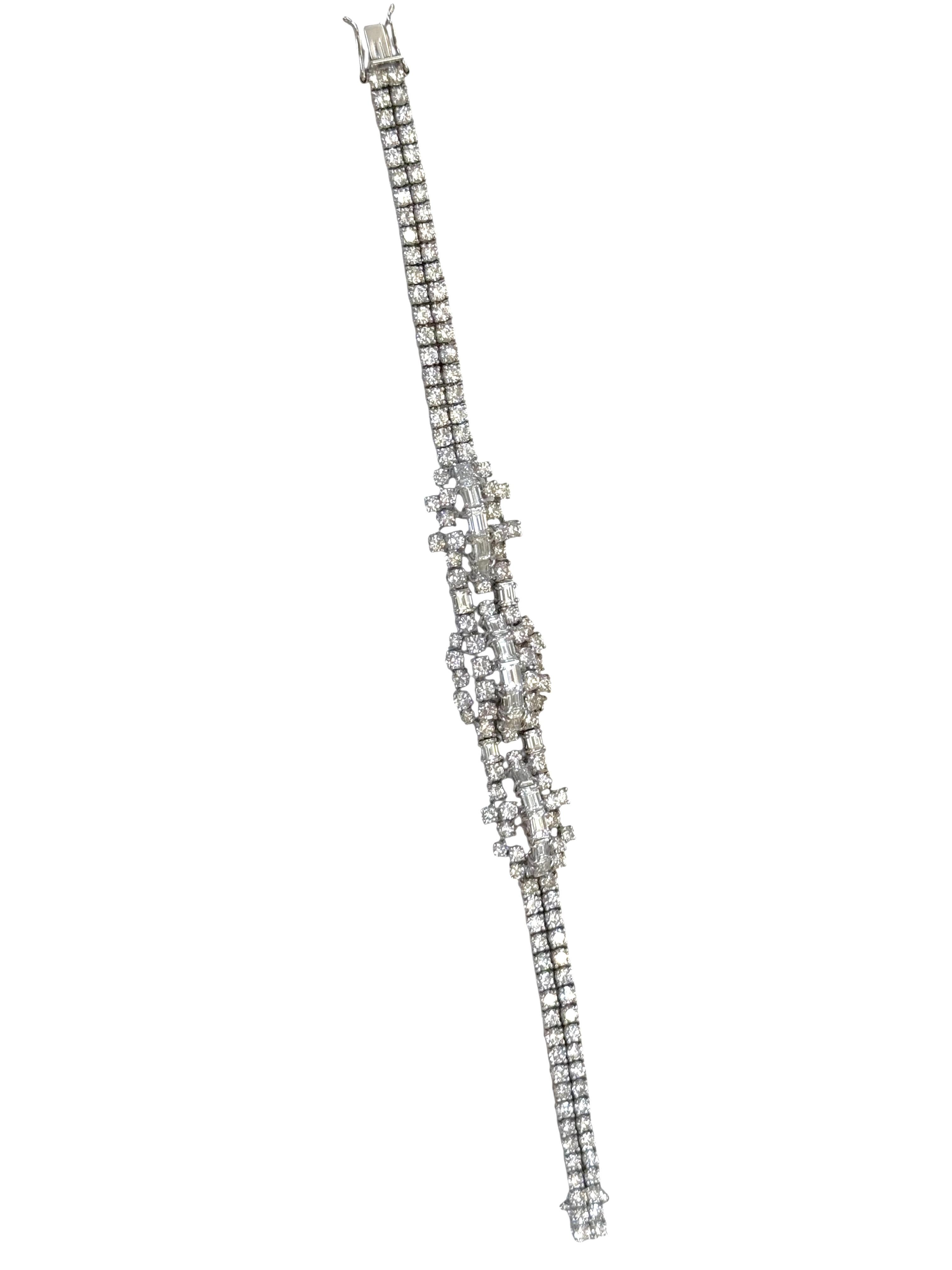 1970s 18K White Gold and Platinum Diamond Bracelet For Sale 5