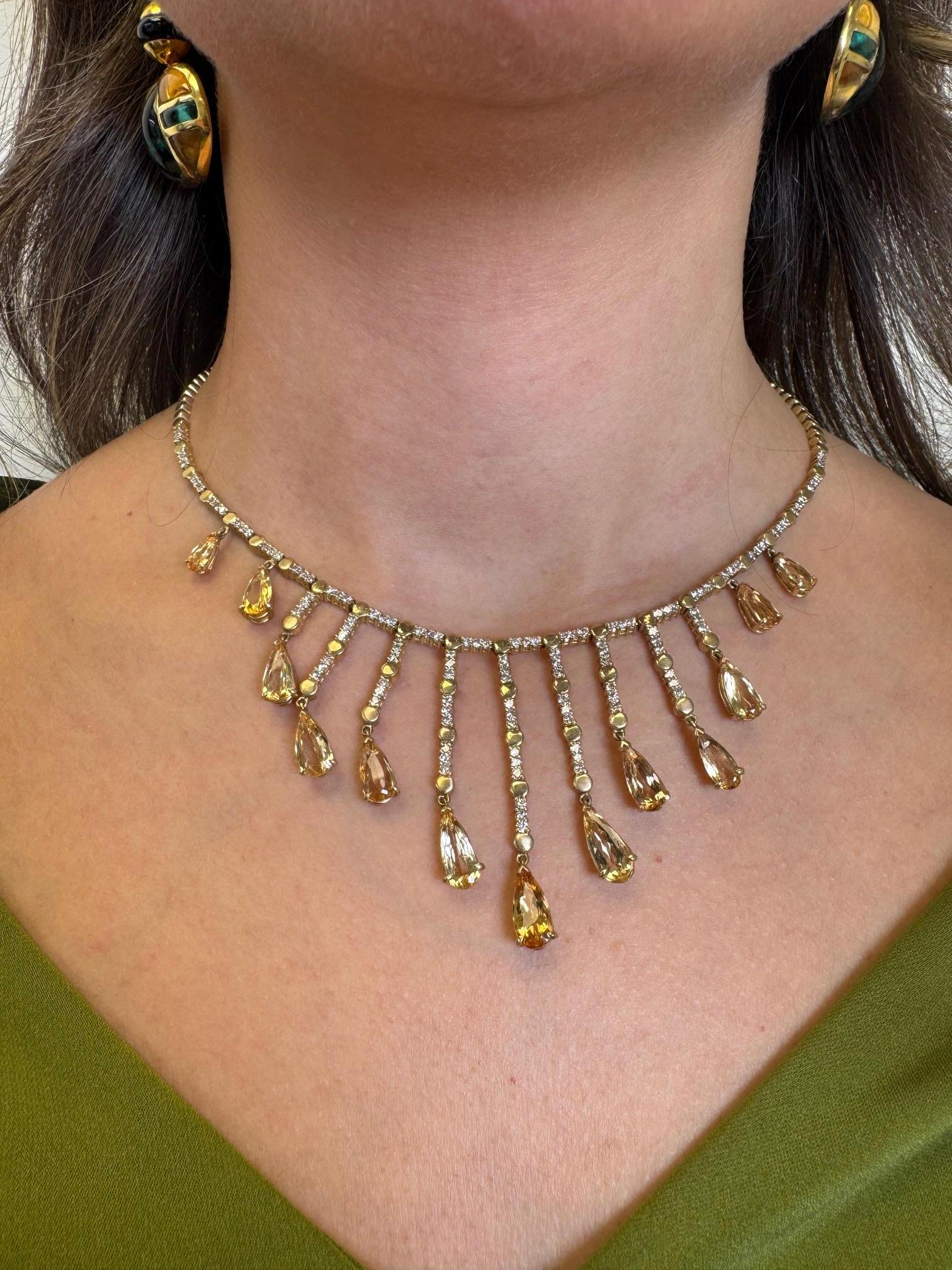 Collana vintage con frange di diamanti e topazio imperiale in oro giallo 14K in vendita 6